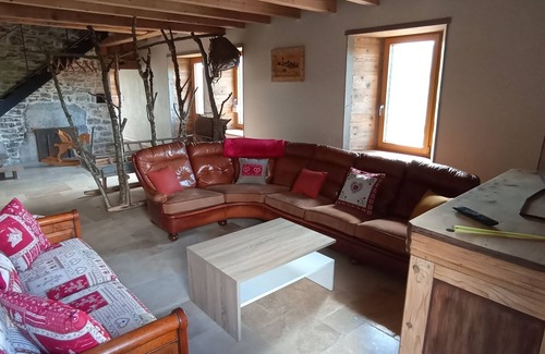 Guyans-Vennes Other | Explore Au Grand Coeur Chaux: Relaxing B&B with Spa & Pool