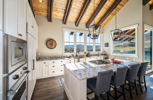 Chelan House | Discover Bailey's Barn at The Lookout: Lake Chelan Escape