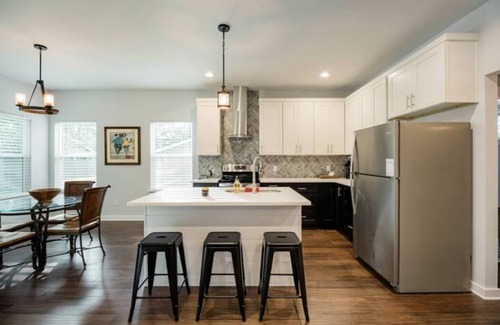 Johnson City House | Experience Bar S Ranch House: Guest Rated 9.4/10 Stay