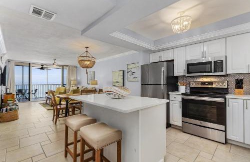 Fort Myers Beach Apartment | Experience Beach Villas #704: Gulf Front Views & Family Fun