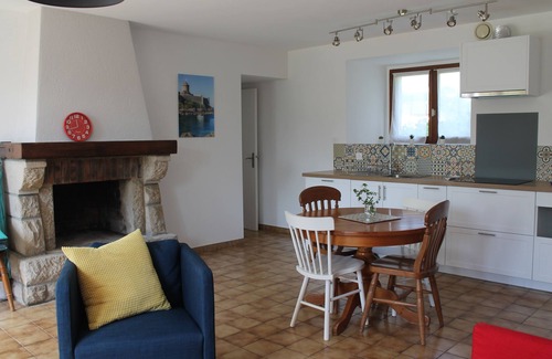 Caulnes House | Discover Brittany: Family-Friendly Retreat by Land and Sea