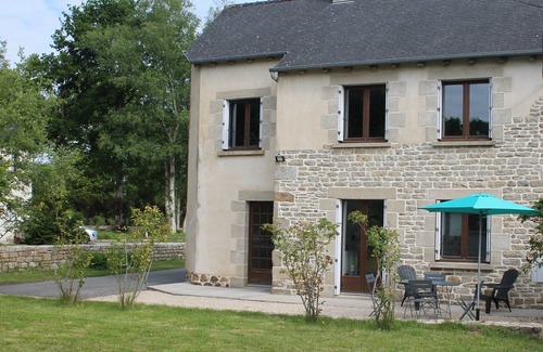 Caulnes House | Discover Brittany: Family-Friendly Retreat by Land and Sea