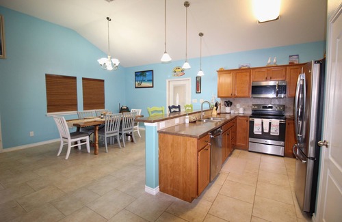 Safe Harbor House | Experience Casa del Mar: Steps from the Beach with Spa & Breakfast