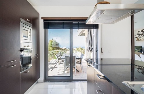 Atalaia Villa | Experience Casa Amour: Oceanfront Villa in Portugal