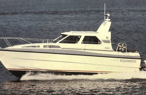 Etelainen District Boat Rental | Discover Charter Liveaboard Boat M/Y Helsinki Experience