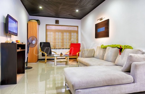 Tangalle Villa | Discover Conch Villa: Your Affordable Getaway with Kitchen