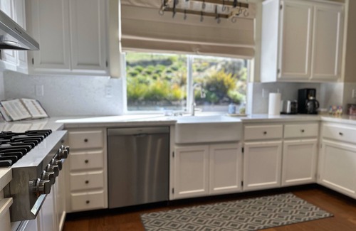 Fairfield House | Experience Unforgettable Moments at Our Pet-Friendly Retreat
