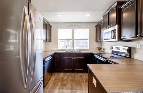Bethel-Danebo House | Experience Comfort at La Casa - Your Home Away from Home!