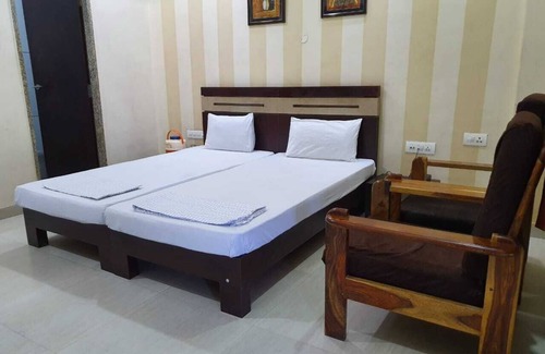 Barmer Hotel | Discover Family-Friendly Comfort at Hotel Manuhar Inn