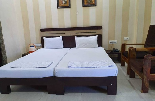 Barmer Hotel | Discover Family-Friendly Comfort at Hotel Manuhar Inn