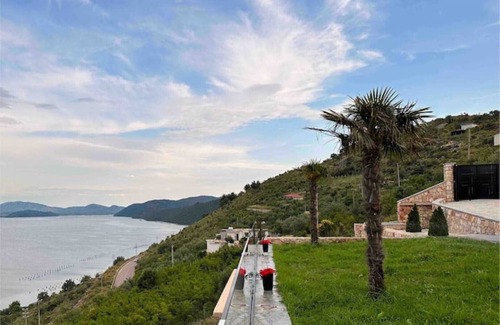 Ksamil Apartment | Discover Illyrian Paradise: Beach Access & Lake Views