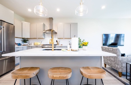 Saint Joseph House | Discover "It's a Shore Thing" - A Waterfront Retreat