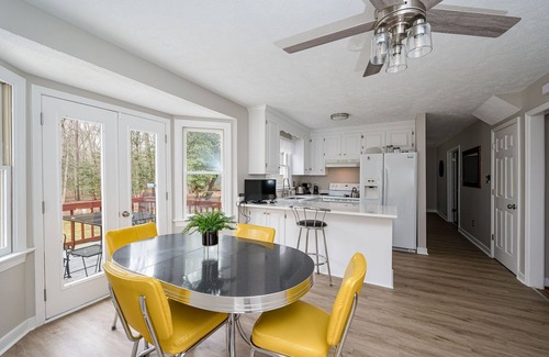 Charles City House | Family-Friendly Escape at King George Manor - Rated 9.8/10!