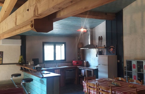 Rouffiac-d'Aude Apartment | Discover l'atelier: Cozy Loft with Lake View & Spa