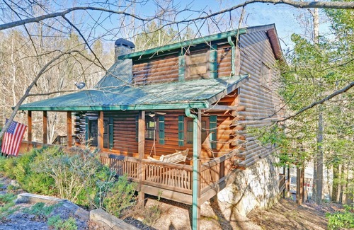 Blue Ridge House | Experience Lake Front Elegance with Spa and Kids' Amenities