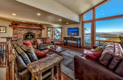 Zephyr Cove House | Exclusive Lake View Retreat with Hot Tub & Pool Table