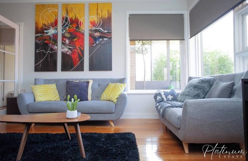 Lake Wendouree Apartment | Top-Rated Home on Webster with Lake View & Family-Friendly Amenities
