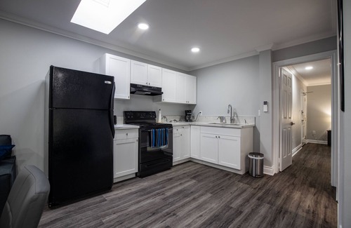 Niagara Falls Villa | Discover Niagaraluxurysuites: Ideal Family Getaway Near Falls