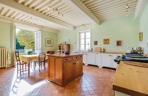 Moire Other | Discover Our Elegant Home in the Heart of Beaujolais