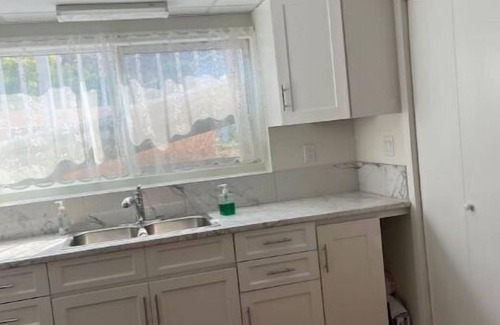 Kamloops House | Discover Our Welcoming Home with Breakfast & Family Amenities