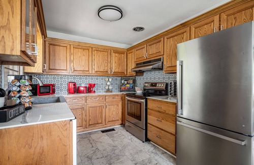 Cullman House | Experience Our Place: Pet-Friendly with Gorgeous Ocean Views