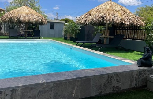 Balashi Apartment | Explore Palm House Apartments: Oceanfront Oasis Awaits