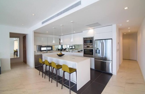 Cole Bay House | Welcome to Peace of Mind - Spacious 3 bedroom apartment in Las Brisas, Cole Bay.