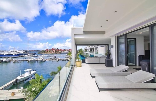 Cole Bay House | Welcome to Peace of Mind - Spacious 3 bedroom apartment in Las Brisas, Cole Bay.