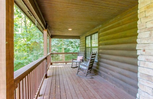 Lancaster Cabin | Discover Tranquil Parkview Hollow: Family-Friendly Retreat
