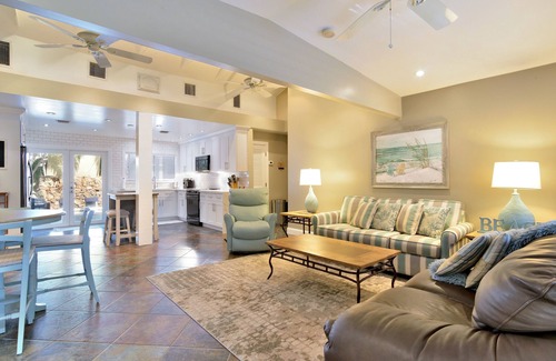 New Town House | Discover Poseidon's Paradise: Oceanfront Retreat with Pool