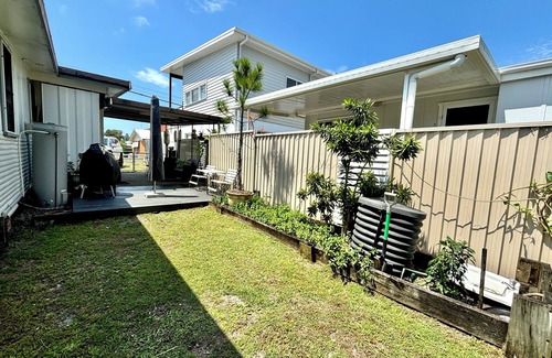 Evans Head House | Pet-Friendly River Elm Cottage – Rated 10/10 by Guests