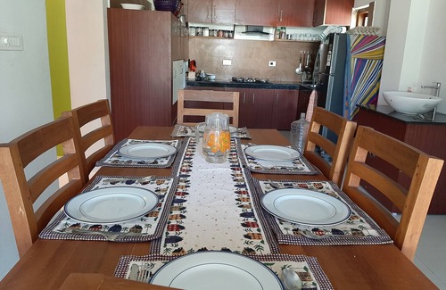 Havelock Island House | Relax at Roy's Villa: Breakfast & Kitchen on Havelock Island