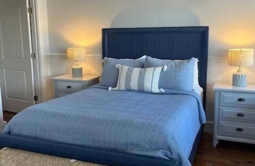Bald Head Island Bed & Breakfast | Discover Royal Palm Suite at The Marsh Harbour Inn