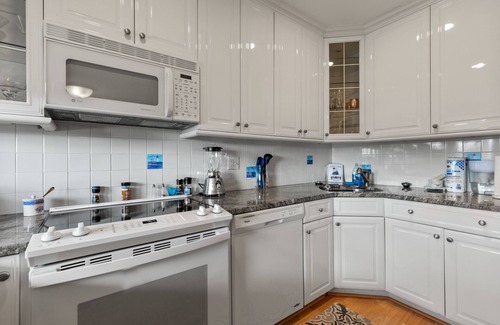 York Beach House | Experience Serenity By The Sea: 10/10 Guest Reviews Await