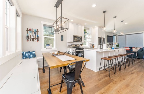 Chelan House | Experience Lake Chelan at The Lookout with Top Amenities