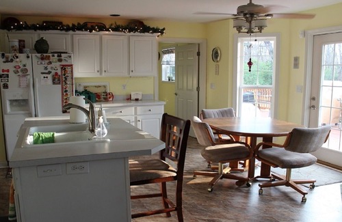 Jeffersontown House | Experience Southern Hospitality with European Flair Today!