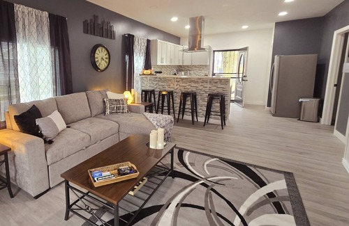Indianapolis House | Welcome to St. Paul's Bungalow!