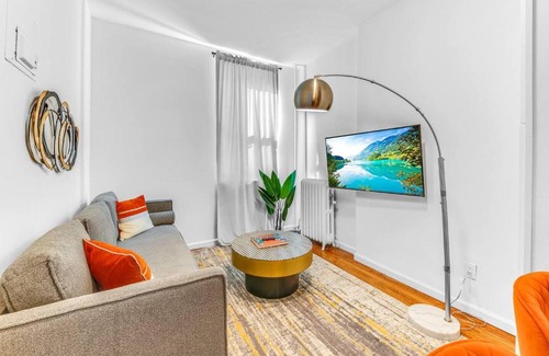 Park Slope Apartment | Discover Sunny Park Slope Retreat: Pet & Child Friendly Stay