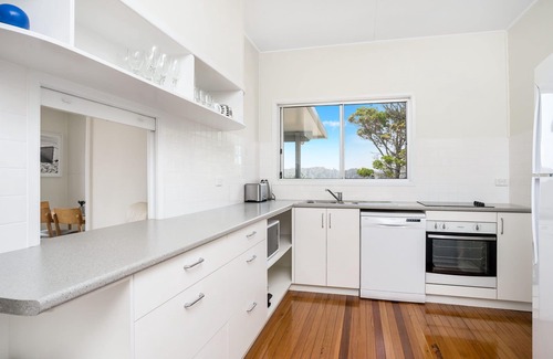 Evans Head Apartment | Experience SUNNYSIDE UP: Top-Rated Stay in Evans Head