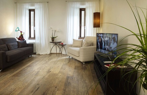 Duomo Apartment | Experience Tabata Apartment in the Heart of Florence