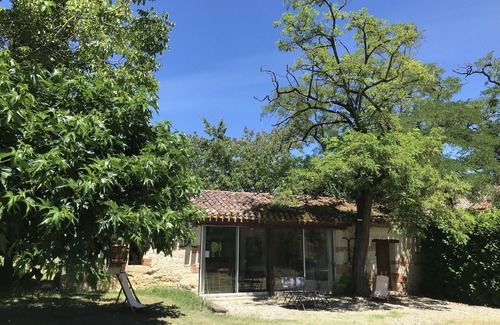 Gasques House | Discover Lavandes Cottage with Pool & Ocean View