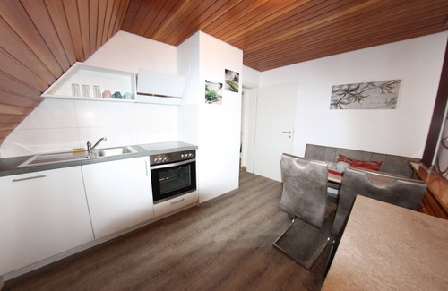 Wulmeringhausen Apartment | Discover Family-Friendly Comfort at the Trude House