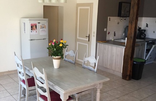 La Porte du Der Cottage | Discover Gîte air du Temps: Pet-Friendly Retreat with Spa