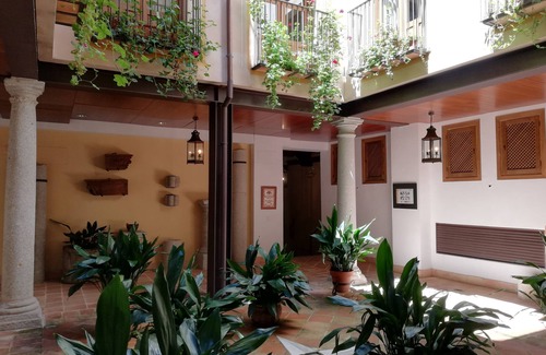 Toledo City Center Apartment | Experience the Heart of Toledo with Unmatched Comfort