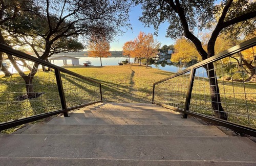 Buchanan Dam House | Tranquil Inks Lake Waterfront Retreat with Scenic Views