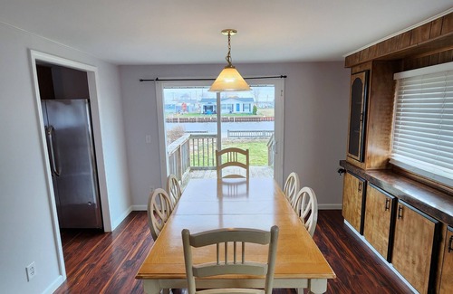 Anchorville House | Discover The Inn at Anchor Bay: Pet Friendly & Family Ready
