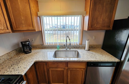 Anchorville House | Discover The Inn at Anchor Bay: Pet Friendly & Family Ready