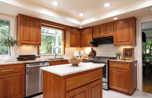 Harlow House | Explore The Nest: Ideal Retreat with Spa & Family Amenities