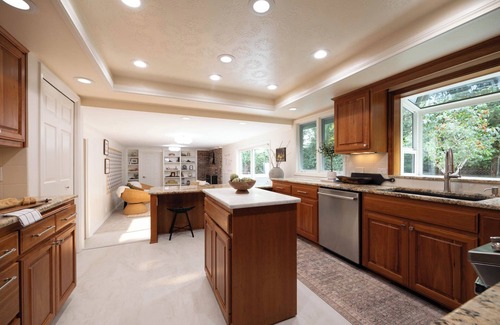 Harlow House | Explore The Nest: Ideal Retreat with Spa & Family Amenities
