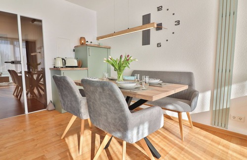 Langeoog Apartment | Welcome to the newly renovated vacation apartment "Strandleben", your perfect